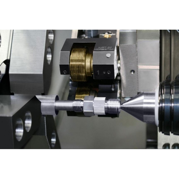 Comparison of processing advantages of thread rolling head
